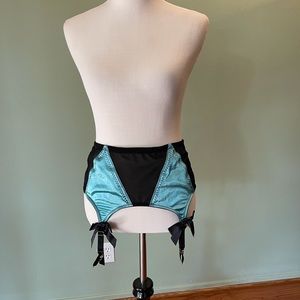 Bettie Page Suspender Belt blue US 12